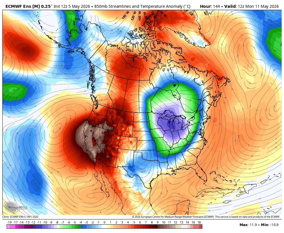 850 mb temp anomalies showing a significant heatwave with warm air aloft over the West Coast